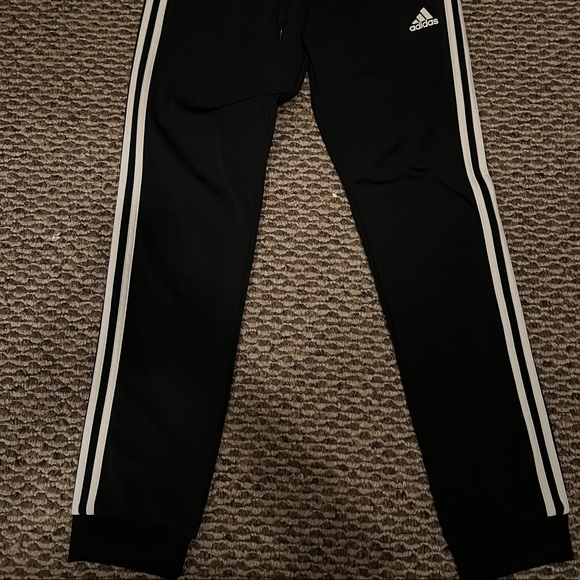 Adidas Essentials Tracksuit - Picture 4 of 7